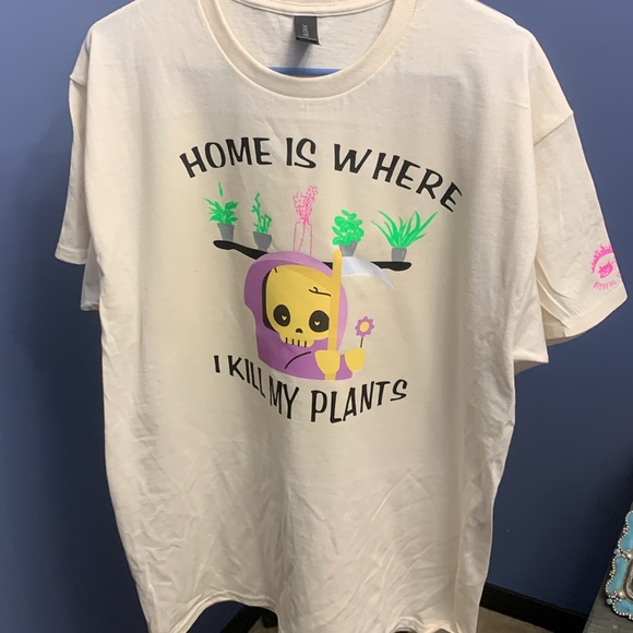 NEW!! “WHERE I KILL MY PLANTS” tee - Picture 2 of 7